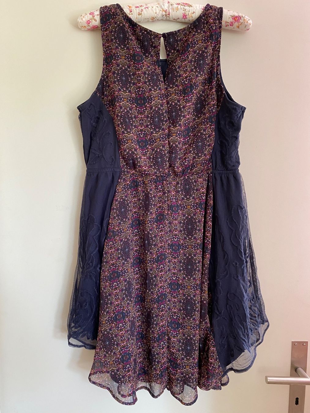 Vestiti: Review Kleid Gr. M – Usato da Hünenberg venduto da a.u.849 4