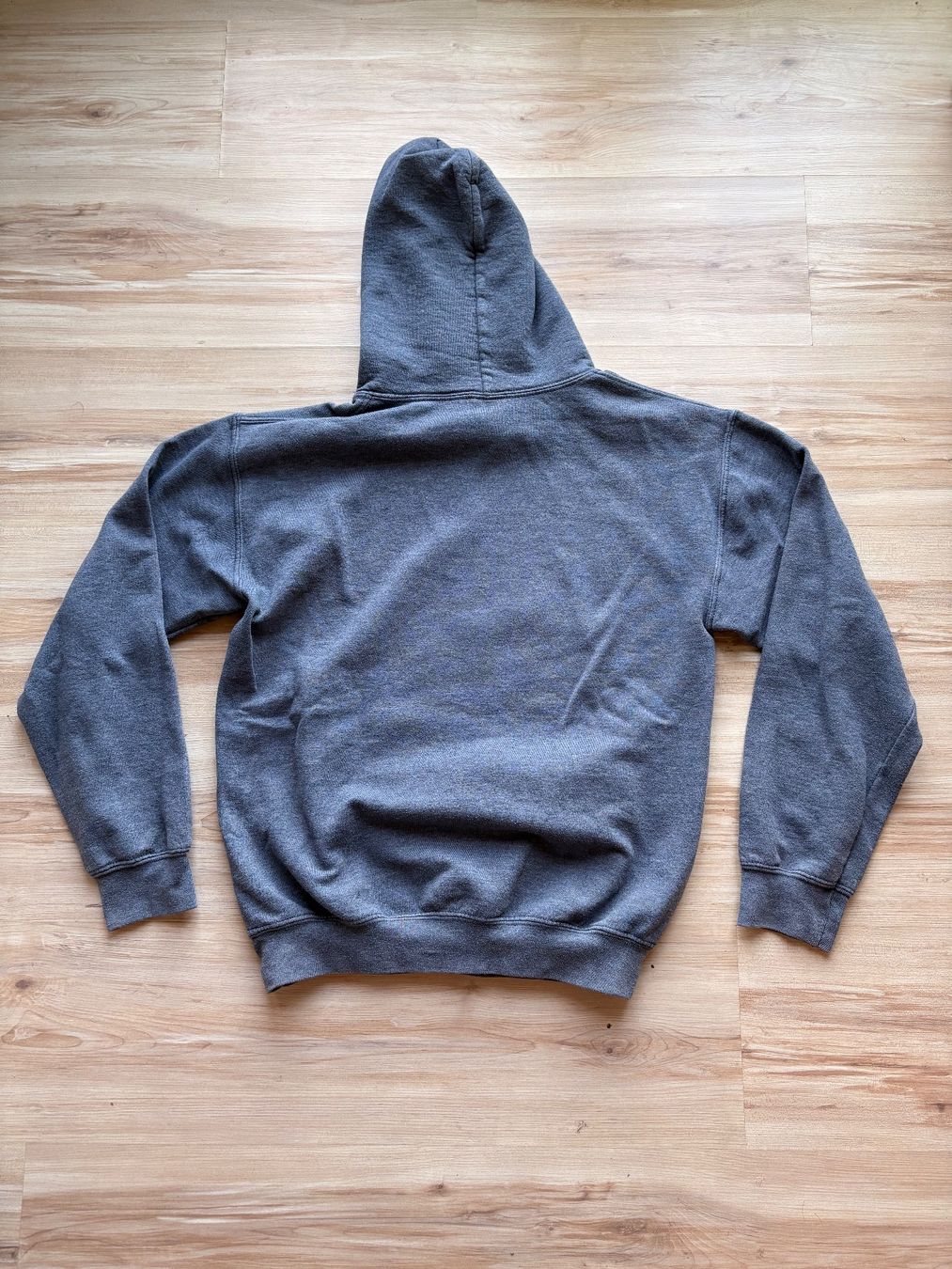 Maglioni & Felpe: Vintage Hoodie – Usato da Wigoltingen venduto da _vntg_ 3