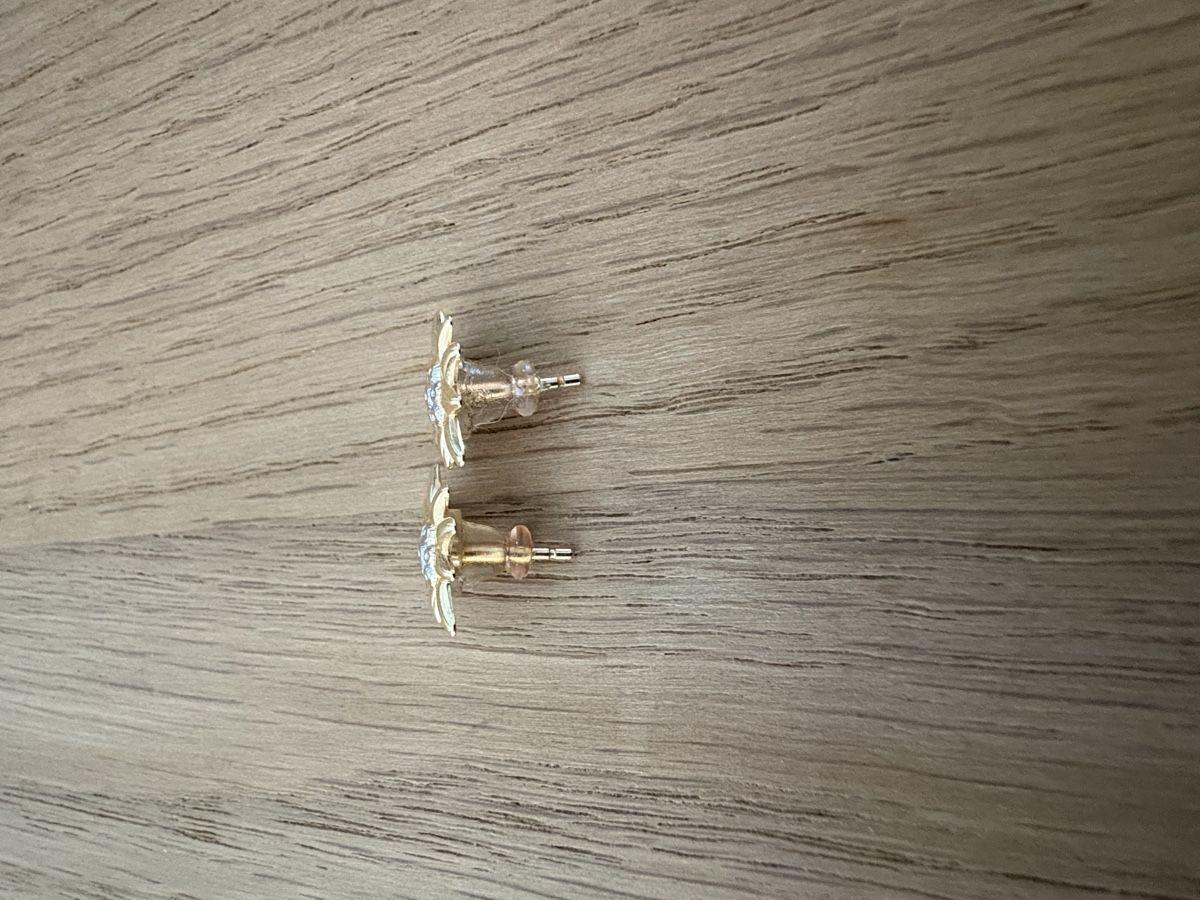 Edelweiss Orecchini pendenti & Orecchini a lobo: Ohrringe Edelweiss goldfarben – Nuovo (secondo la descrizione) da Meilen venduto da Harley. 2
