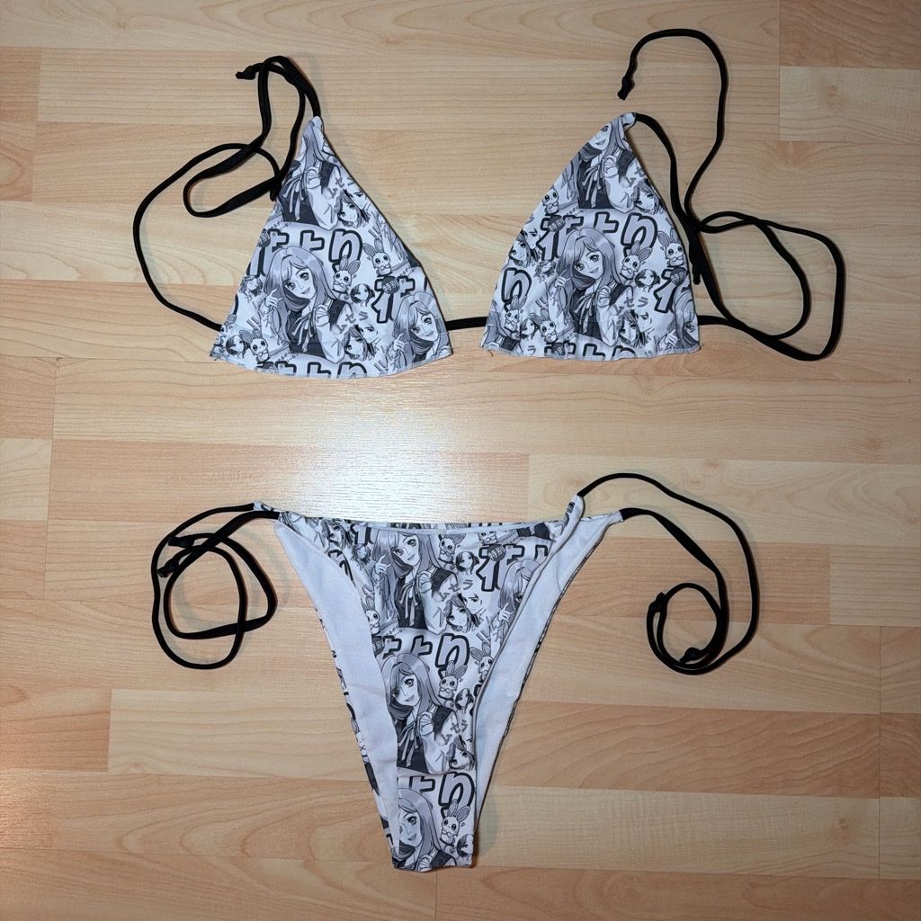 Costumi da bagno & Bikini: Anime Print Bikini Set - Perfect for Summer Adventures! – Nuovo (secondo la descrizione) da St. Gallen venduto da ber_82p9