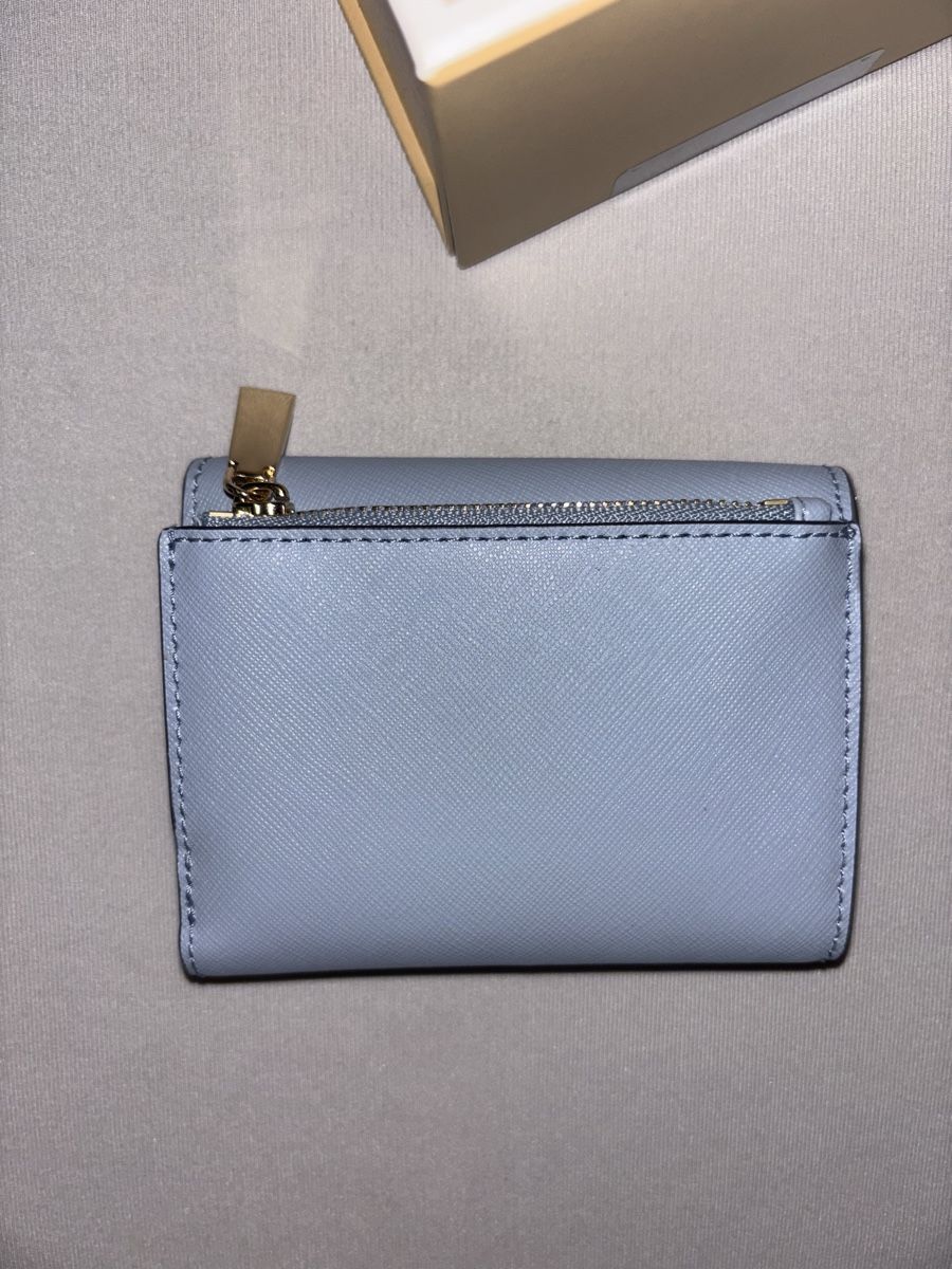 Michael Kors Portemonnaie: Michael Kors portefeuilles bleu ciel – Neu und originalverpackt aus Chêne-Bougeries von sor_9rzp 2