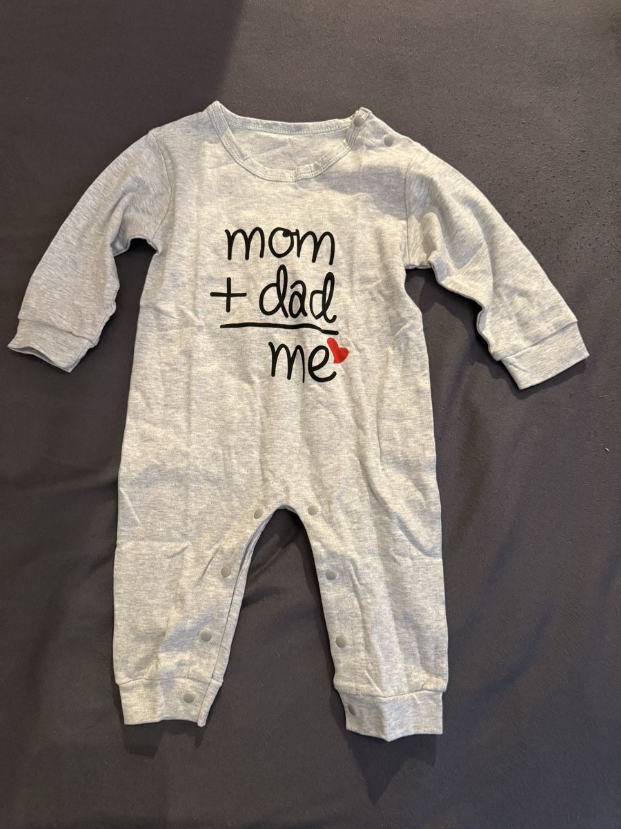 Lotti & Set di vestiti: Body bébé 6-9 mois – Nuovo (secondo la descrizione) da Reconvilier venduto da Bern1353