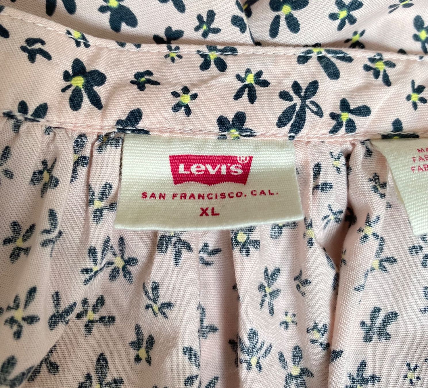 Levi's Blusen: Levi’s Bluse Grösse XL – Gebraucht aus Oberwil BL von Leni-Mischi 3