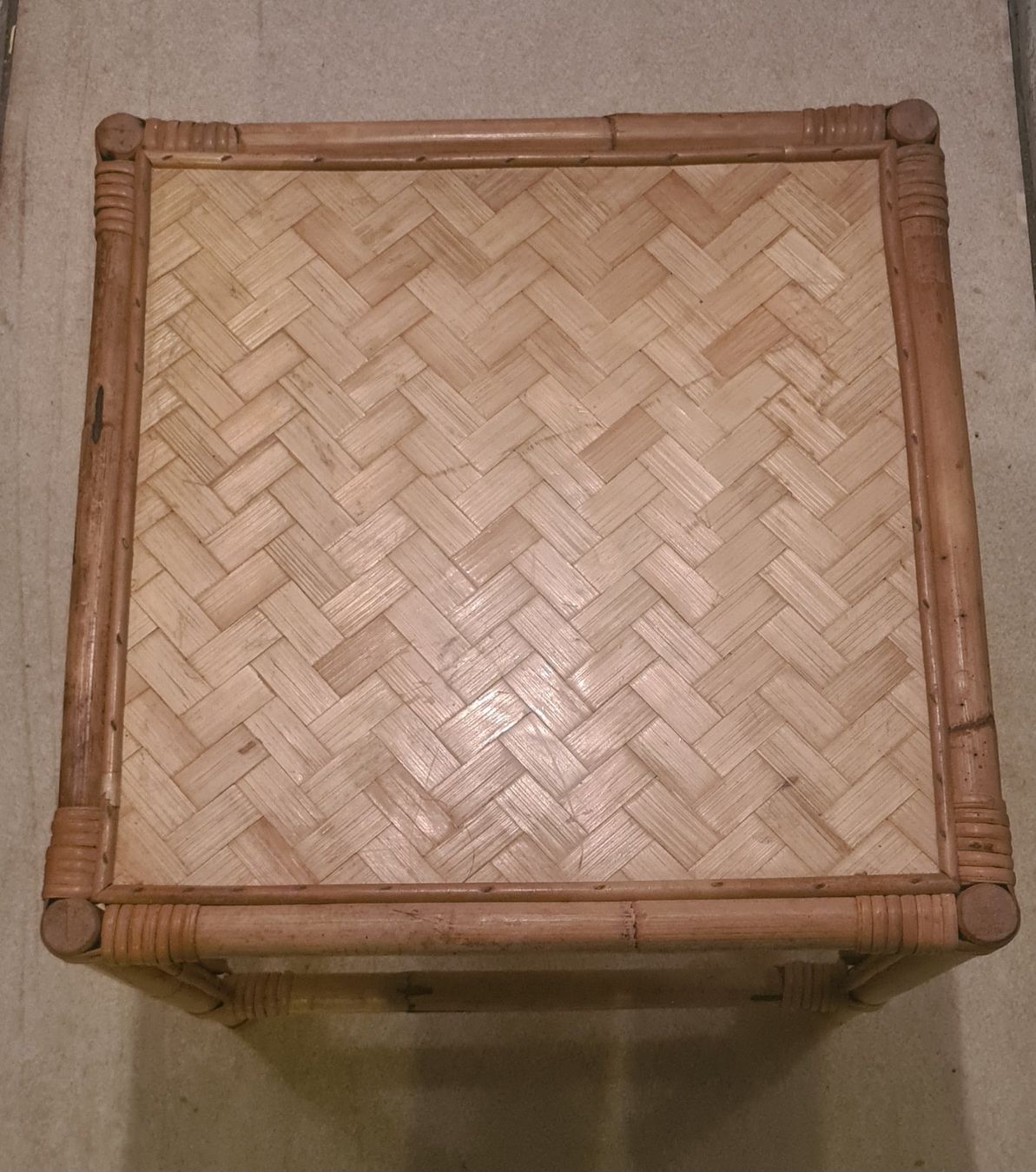 Tavoli: Petite table carrée en bambou – Usato da Noville venduto da mel_bsj2 1