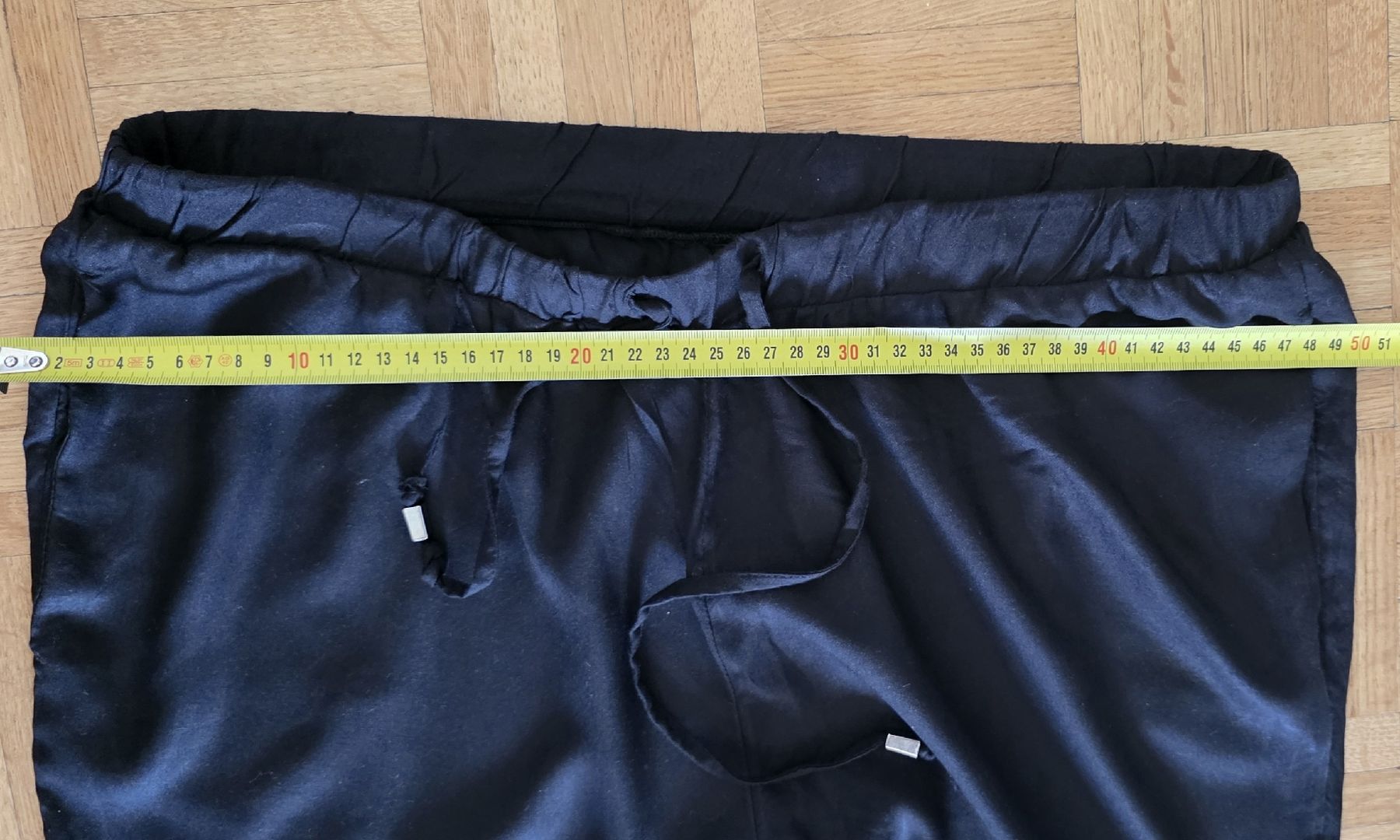 Pantaloni: Pantalon fluide Eté noir – Usato da Yverdon-les-Bains venduto da van_dq65 6