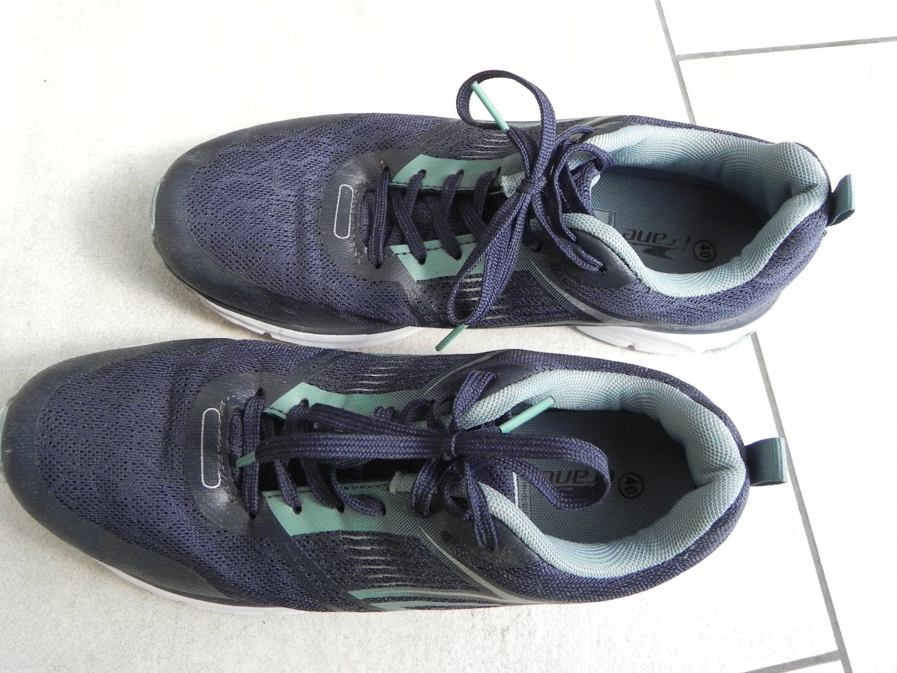 Scarpe da uomo: Sneaker Sportschuhe Gr. 40 – Usato da Stallikon venduto da pcerny16 7