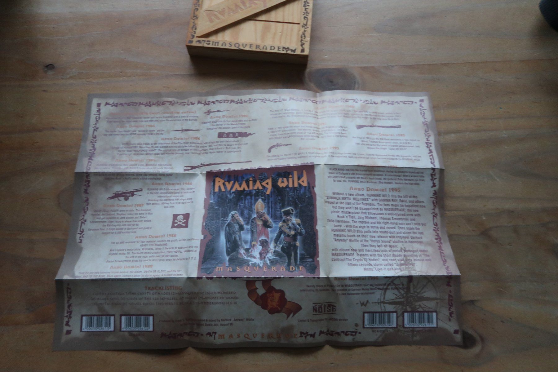CD: RUNNING WILD - MASQUERADE - HOLZBOX - CD – Usato da Basel venduto da Patiscat 8