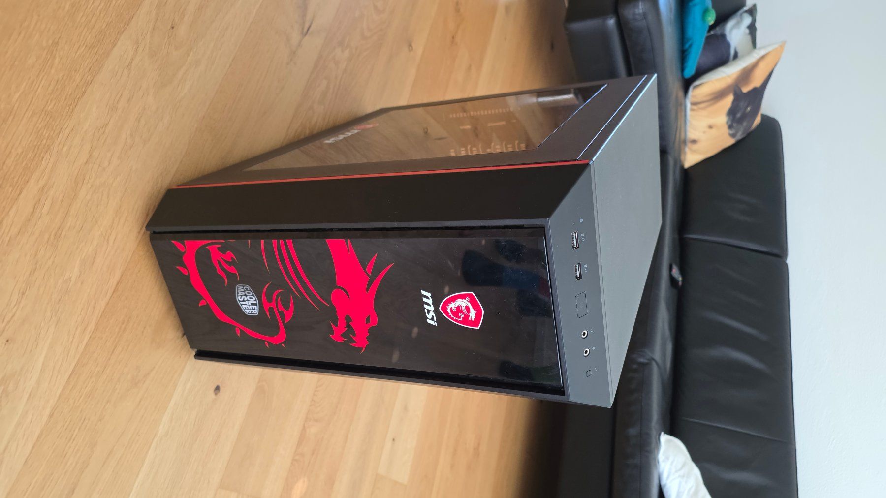 MSI Boîtiers: MSI Gehäuse Dragon Edition Midi Tower – D'occasion à Siebnen par BenutzerRicardo