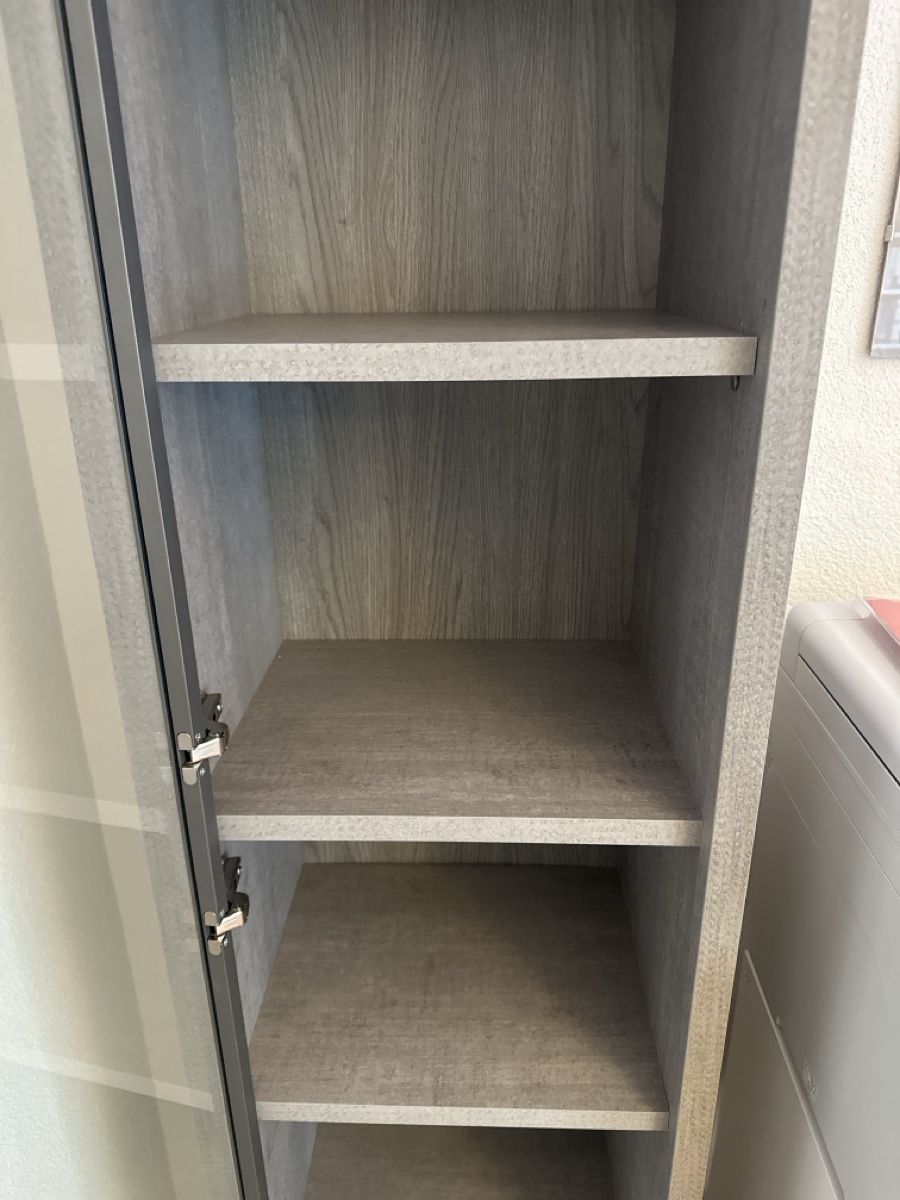 Vetrine: Vitrine mit Glastür – Usato da Dietikon venduto da Zebrino_10 4