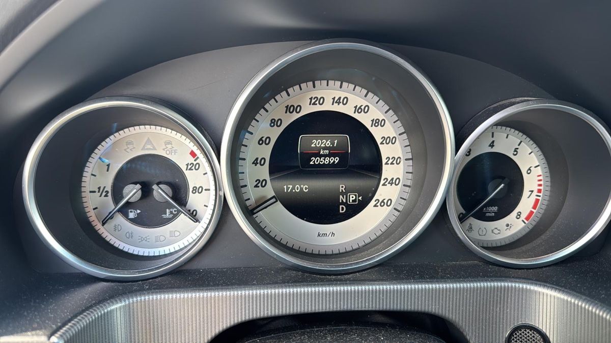 Mercedes-Benz Automobili: Mercedes-Benz E 200 – Usato da Ulisbach venduto da sc.performance 8