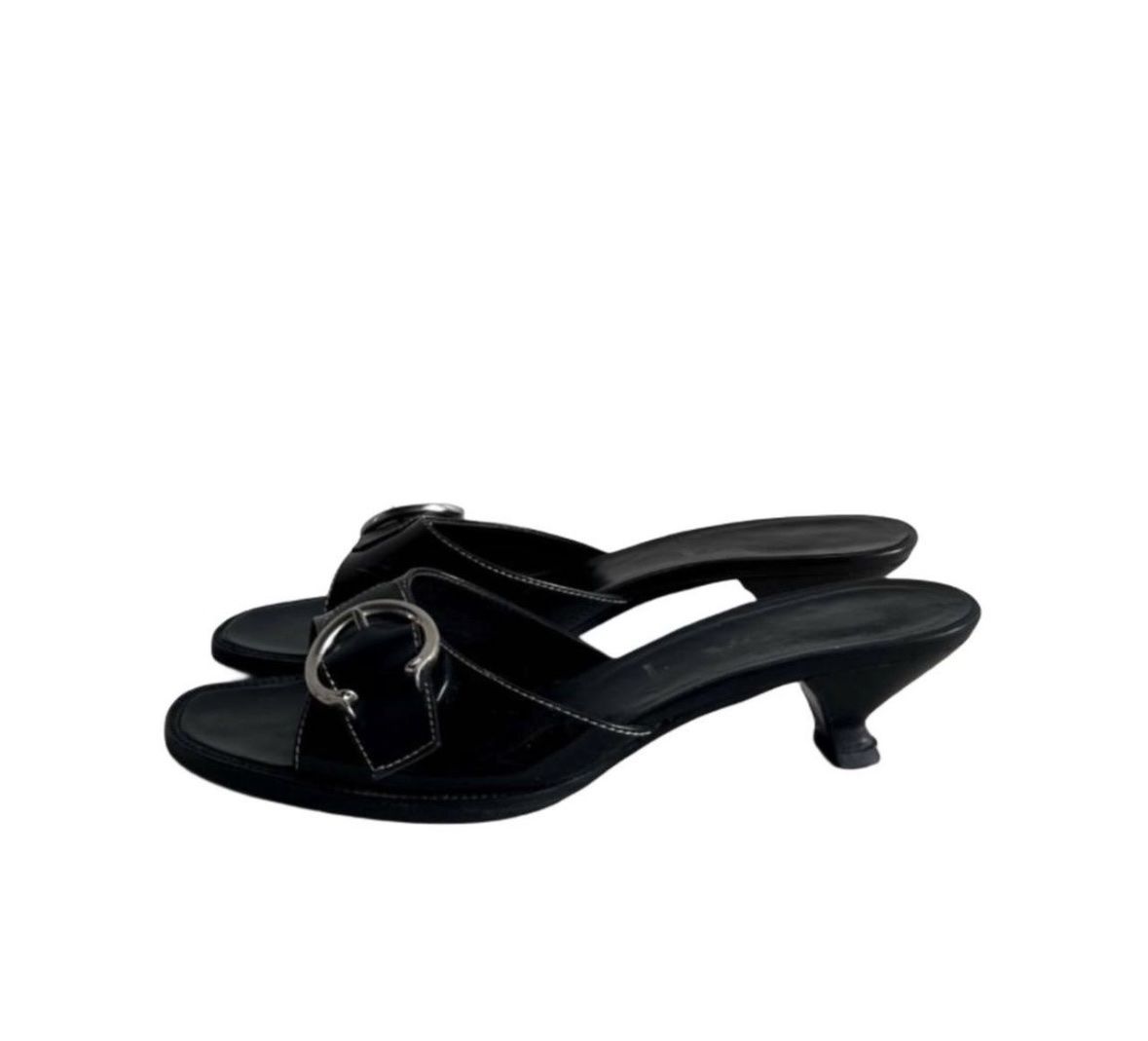 Scarpe da donna: Vintage PRADA black leather mules – Usato da St. Gallen venduto da thevintagera 2