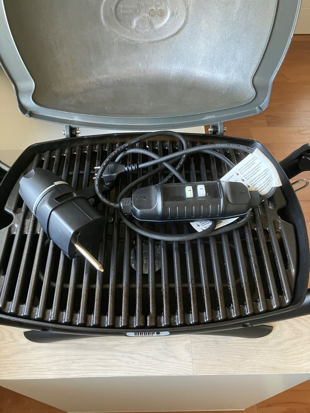 Weber Grills: Weber Elektro-Tisch Grill – Neu (gemäss Beschreibung) aus Eschlikon TG von Atiz0 2