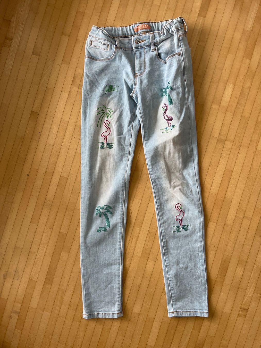 Guess Pantaloni: Jeans Hose 140 Guess – Usato da Horgen venduto da Hoppelhase11