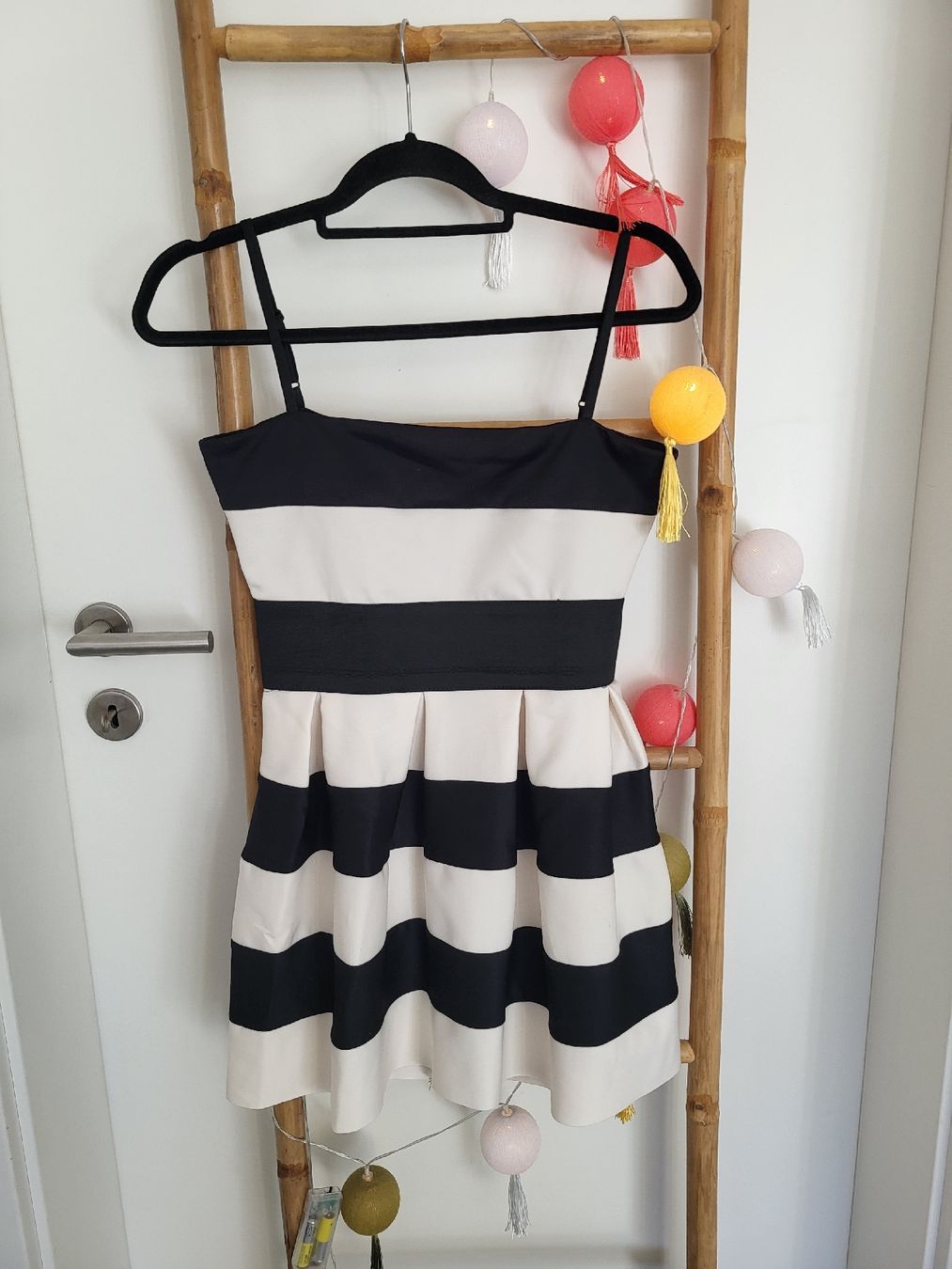 Vestiti: Robe bustier Rinascimento taille S – Usato da Ecuvillens venduto da loloall