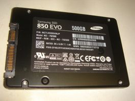 1 stück 500gb ssd. Samsung 850 EVO. Getestet. Siehe Details