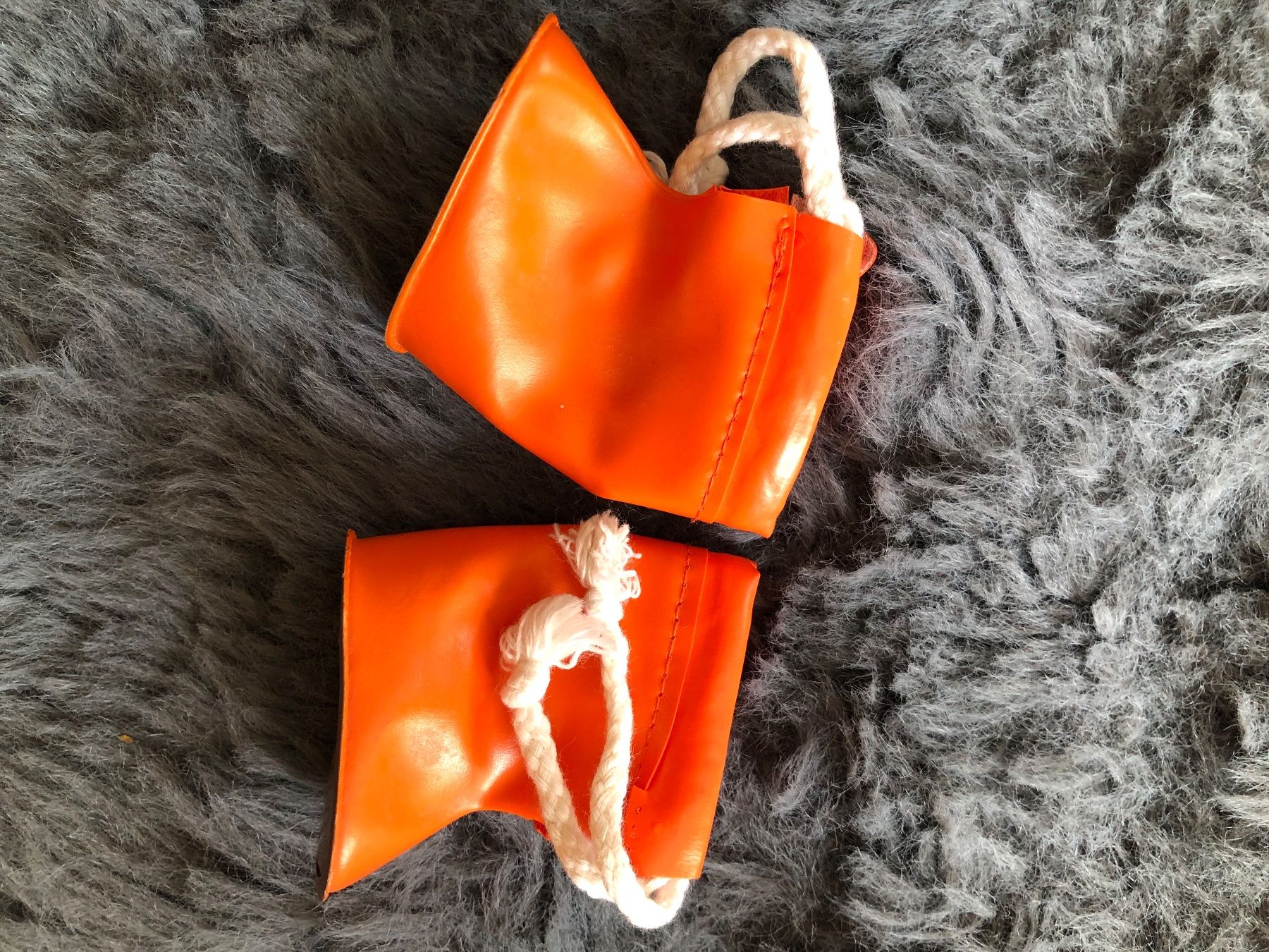 Sasha Morgenthaler Bambole: 2 Paar Sasha Puppen Schuhe – Usato da Hinwil venduto da dadalina76