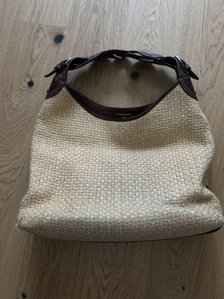 Miu Miu Taschen für Damen: Miu Miu Shoulder Bag – Gebraucht aus Zürich von ann_qw2t 1