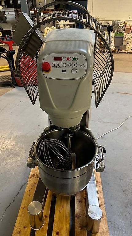 Elettrodomestici da cucina: Planetrührmaschine 40 Liter – Usato da Brugg AG venduto da lali88 4