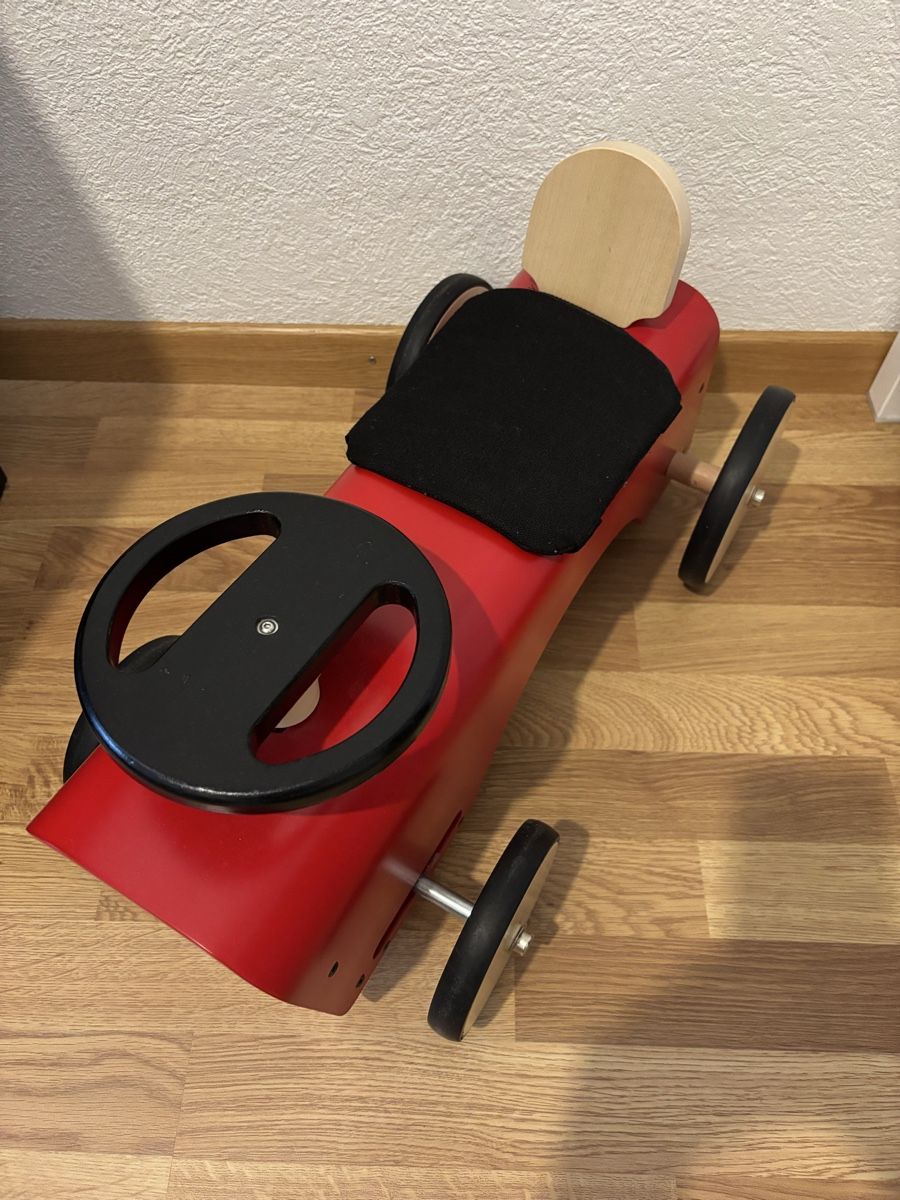 Veicoli per bambini: Rutschauto/ Traktor aus Holz – Usato da Brütten venduto da Raaphi6 1
