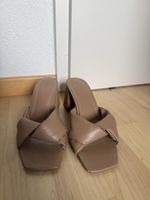 Stradivarius Mules Lederoptik beige Grösse 40 guter Zustand