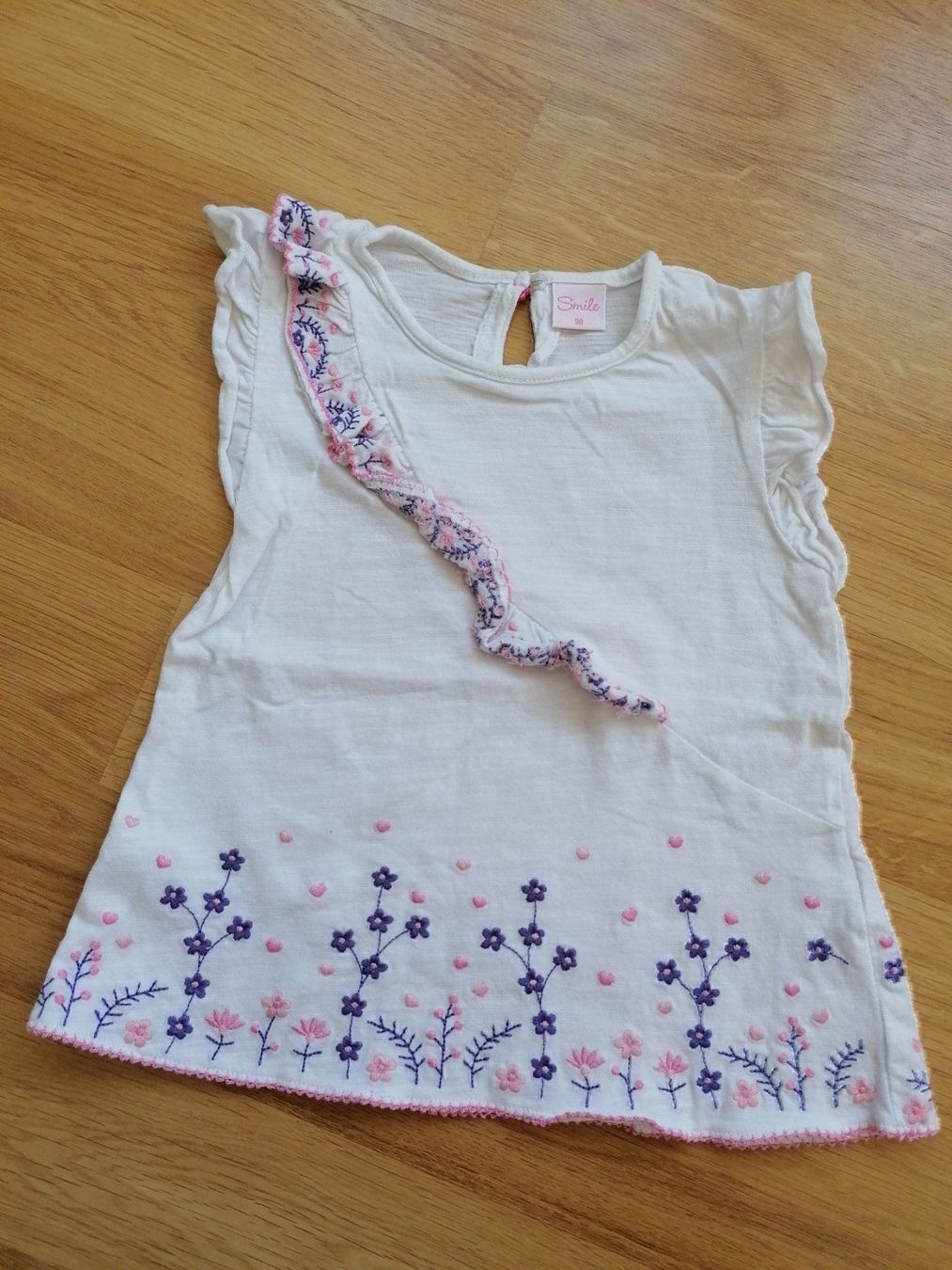 Camicette, T-shirt & Top: Oberteil Gr 98 – Usato da Büttikon AG venduto da Amineah