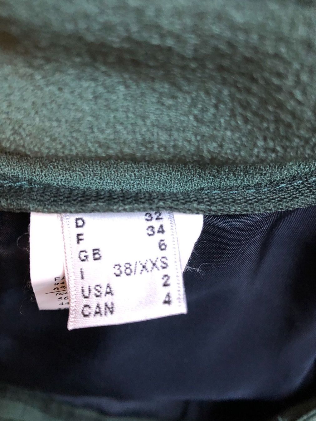 Pantaloni: Lässige salbeigrüne Hose Gr. 32 – Usato da Zürich venduto da MakasoZH 7