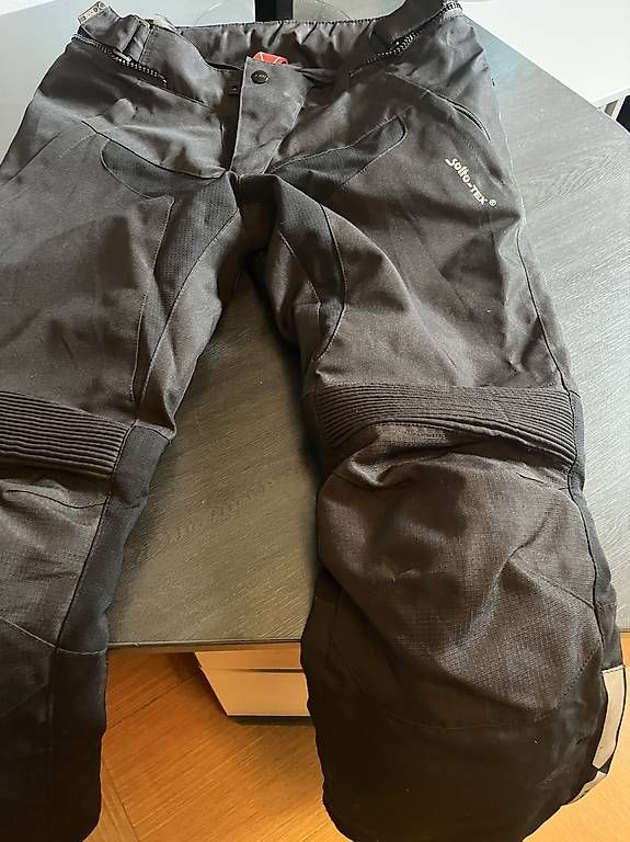 Hosen: Motorrad Hose Gr Gruss Mario – Gebraucht aus Mauren TG von Kochmario
