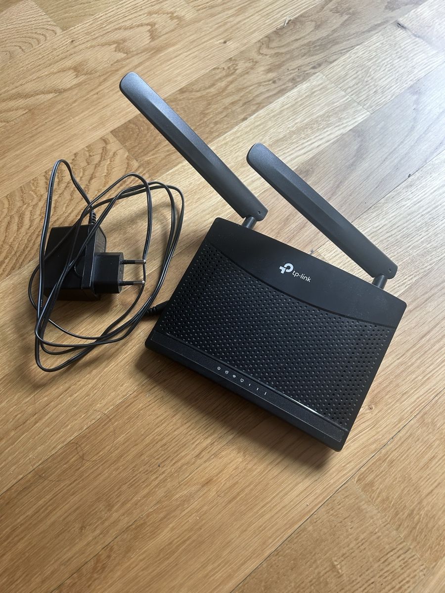 TP-Link Modem & Router: SIM-Karten Router TP-Link TL-MR100 – Usato da Bern venduto da Link_21