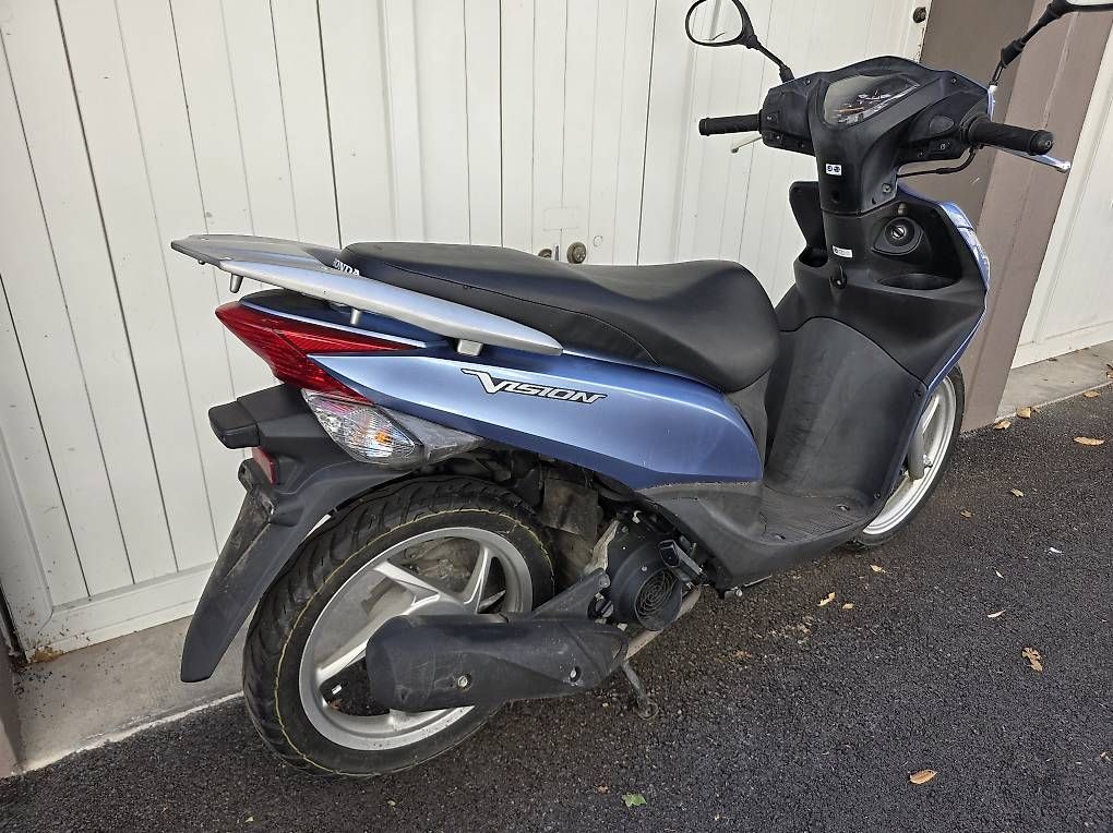 Scooters: Honda Vision 110cc – Gebraucht aus Le Grand-Saconnex von mat_gyj9 2