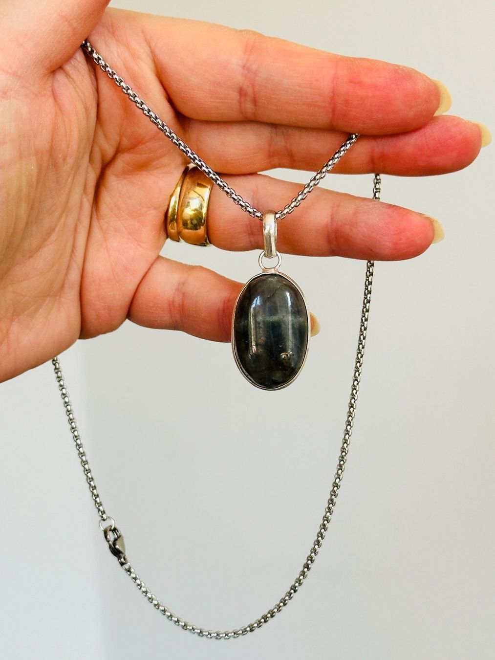 Catenine: Labradorite necklace – Nuovo e nell'imballaggio originale da Genève venduto da AGBERG 1