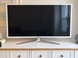 Fernseher Samsung LED weiss gebrauchter Zustand funktionell