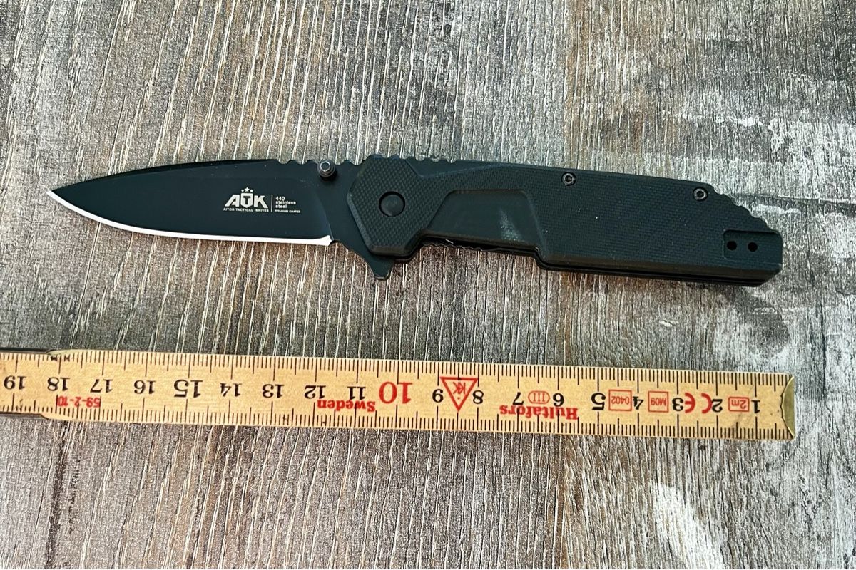 Hubertus Accessori: Hubertus & ATK tactical knives – Usato da Charmey (Gruyère) venduto da Stockeal 2