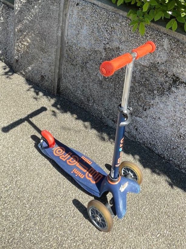 Micro Kickboard: MICRO_Mini_Blau/Rot – Usato da Flawil venduto da Waldau1B 2