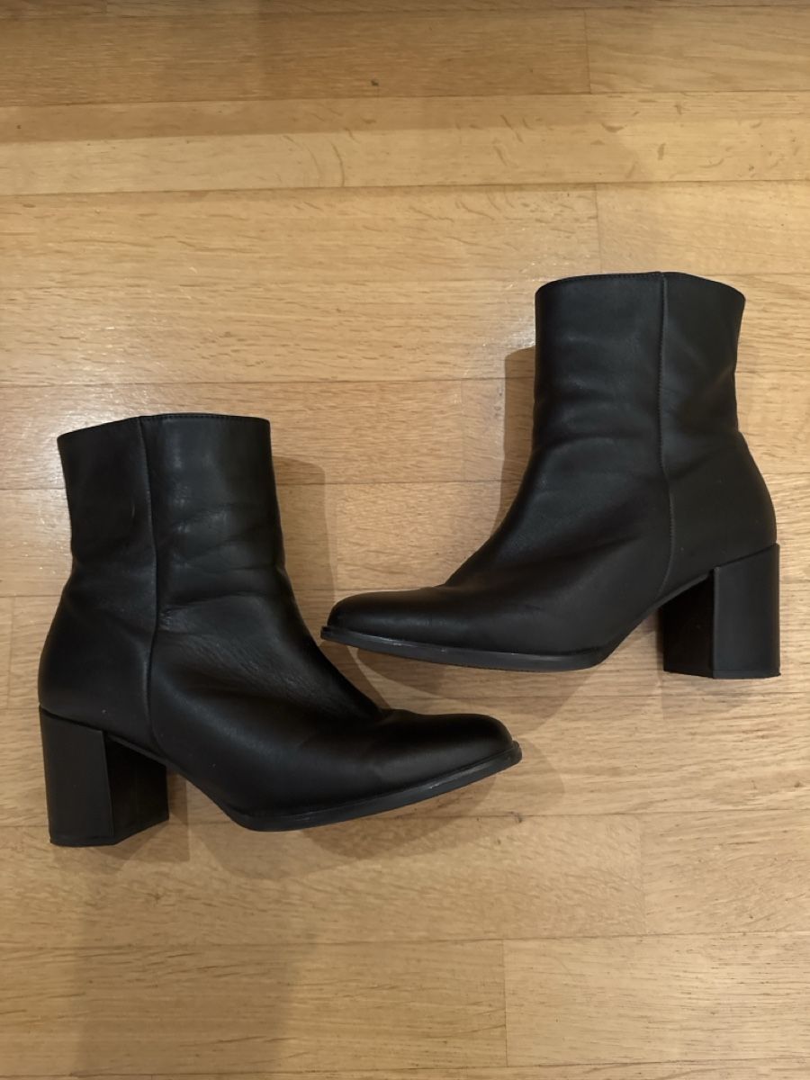 Gabor Scarpe da donna: Gabor Stiefelette Gr. 39,5 Schwarz – Nuovo (secondo la descrizione) da Mauren venduto da Duc_93 3
