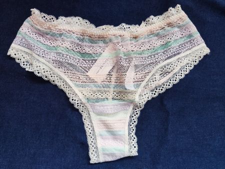 New Intimissimi rainbow lace thong slip M