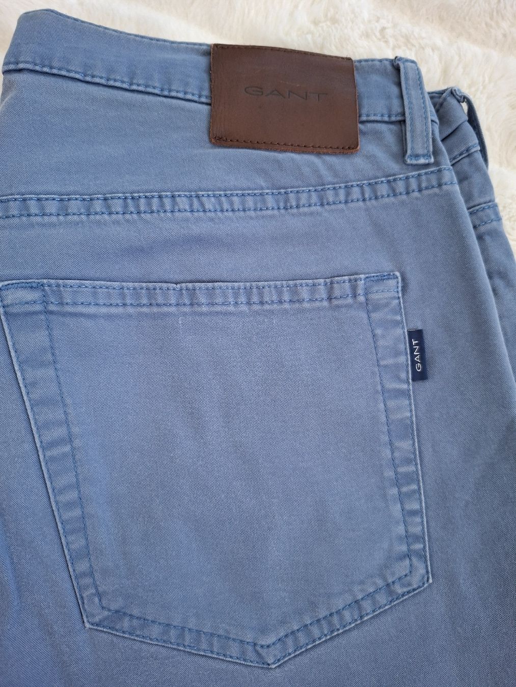 Gant Hosen: Pantalon Gant bleu, taille 33/34, coupe slim - – Gebraucht aus Renens VD von ser_j2fn 1