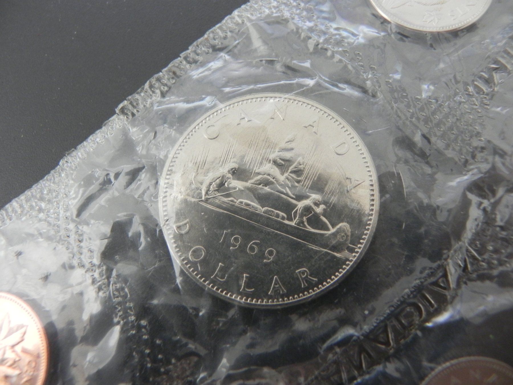 Tutti le monete: Original Münzenset - Mintset- Canada 1969 Proof – Nuovo e nell'imballaggio originale da Biel/Bienne venduto da Gogolozi 1