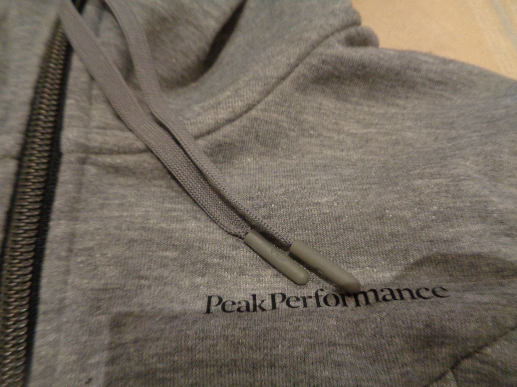 Peak Performance Giacche: Peak Performance schöne Freizeitjacke, S-M NP NP 127 Fr – Usato da Klingnau venduto da Markus14 2