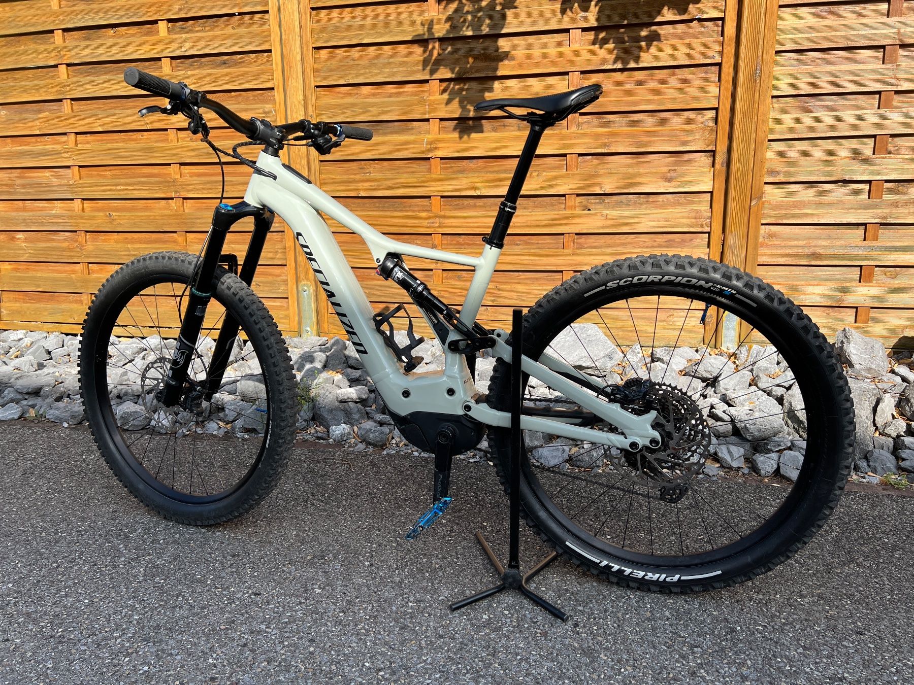 Specialized Velos: Specialized Turbo Levo Comp (2021) / Rahmengrösse L – Gebraucht aus Wangen SZ von  2