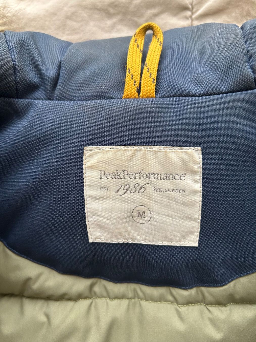 Peak Performance Jacken: Peak Performance Parka – Gebraucht aus Schaffhausen von Luxus99 2