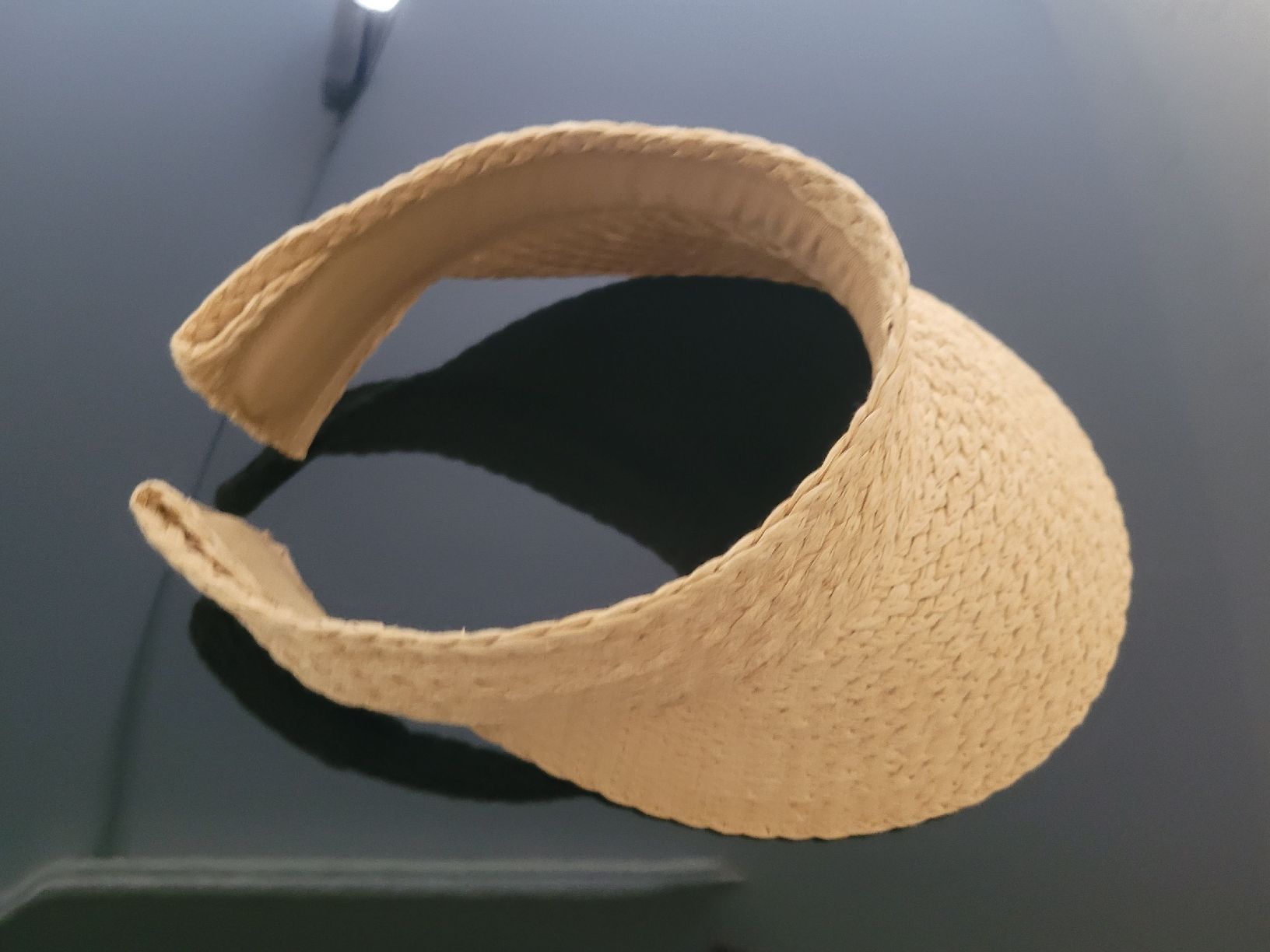 Copricapi, berretti & cappellini: Sonnenschutz mit Stil! – Usato da Bünzen venduto da Milly32