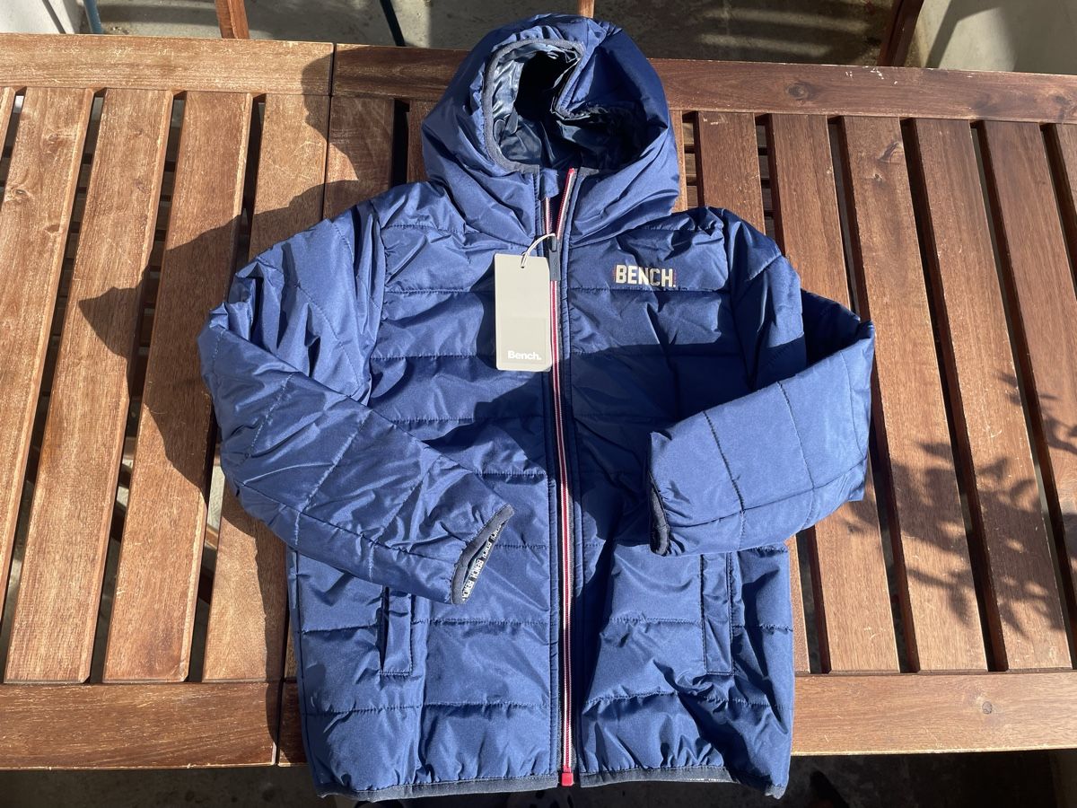 Bench Giacche & Cappotti: Bench Winterjacke Kinder Gr. 7-8y, Neu & originalverpackt – Nuovo e nell'imballaggio originale da Bern venduto da brup