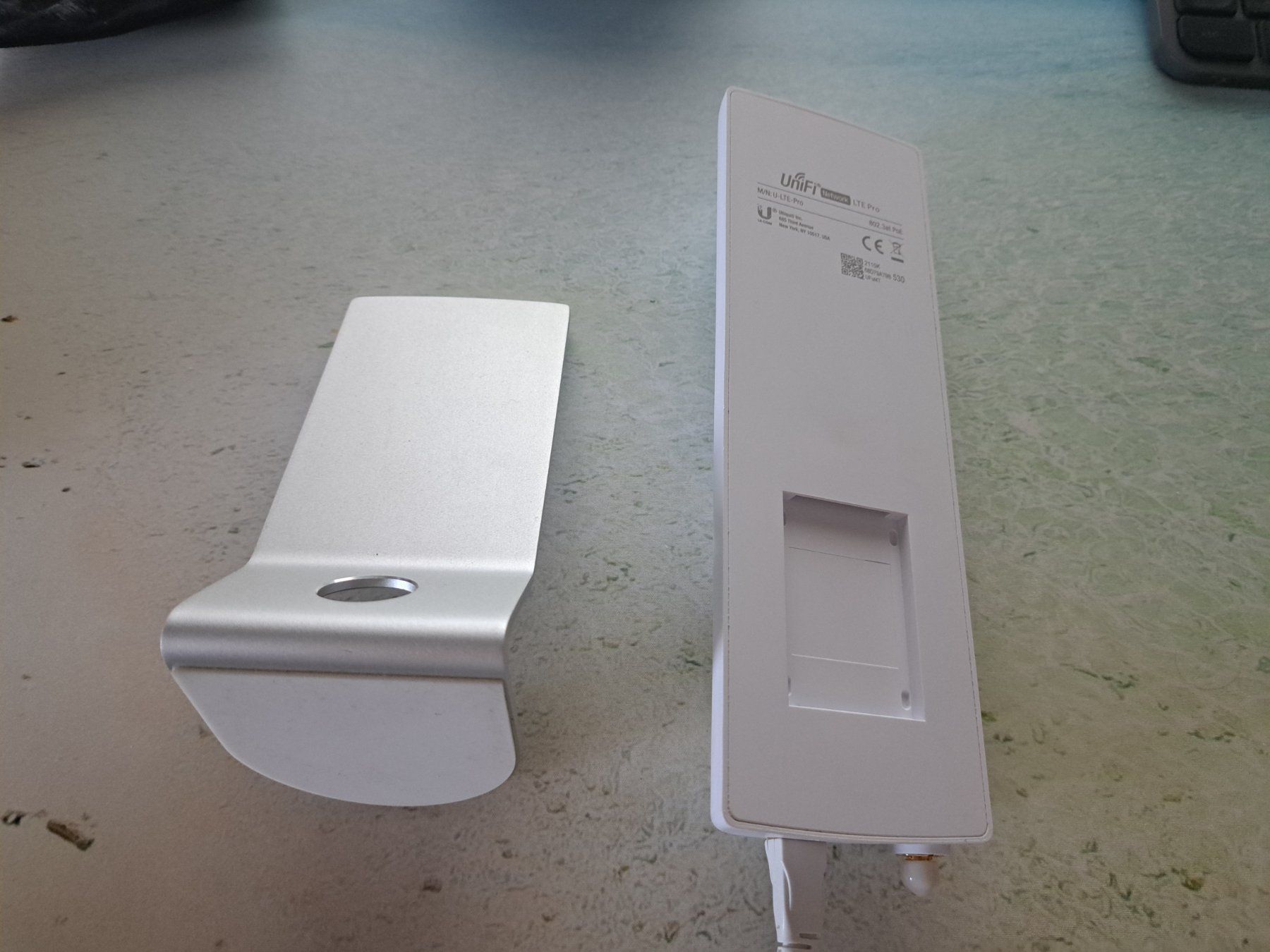 Ubiquiti Modem & Router: Ubiquiti UniFi U-LTE-Pro - LTE-Failover-Modem – Usato da Niederbuchsiten venduto da lis_b9gc 1