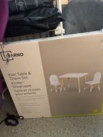 Livarno Kindersitzgruppe Tisch und zwei Stühle neu