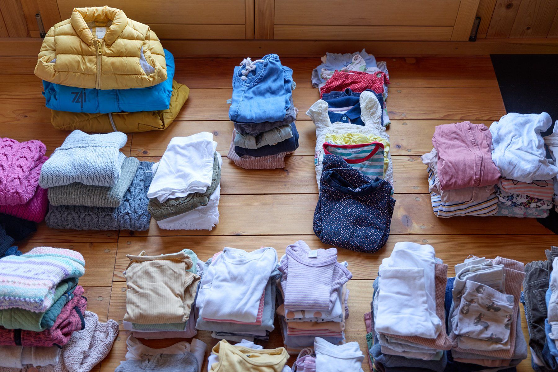 Lotti & Set di vestiti: Schönes Kleiderpaket 86 - 92 – Usato da Ennetbürgen venduto da JWBT 5