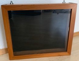 Kleinerer Kranzkasten / Vitrine