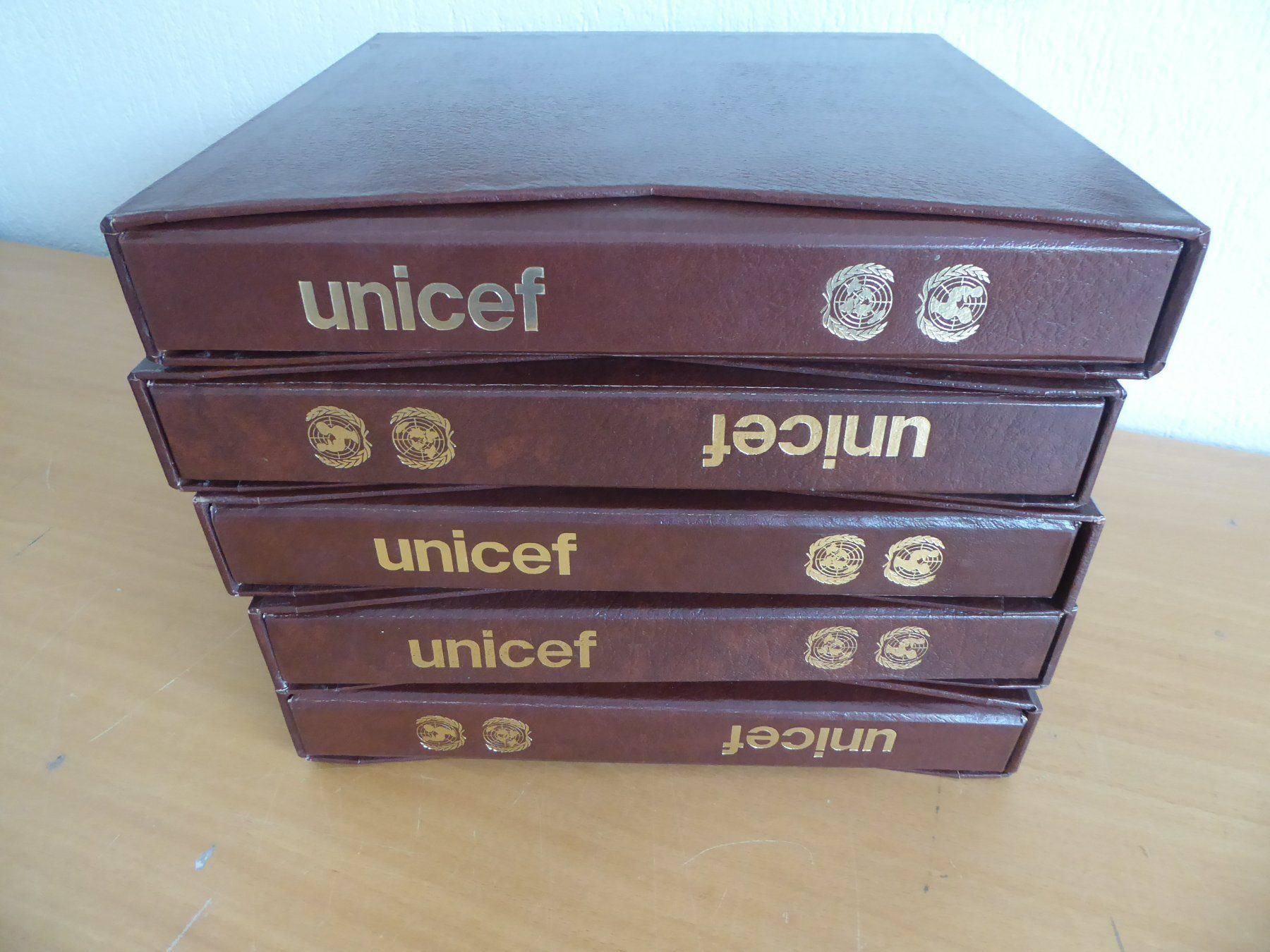 Alle Briefmarken: Sammlung UNICEF – Gebraucht aus Rothrist von swisstools
