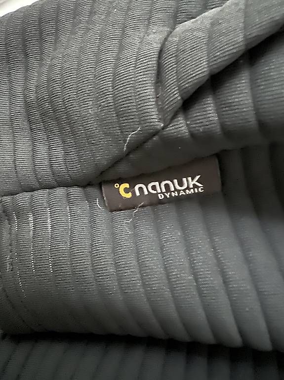 Giacche: Jack Wolfskin  – Usato da Glarus venduto da luli296 4