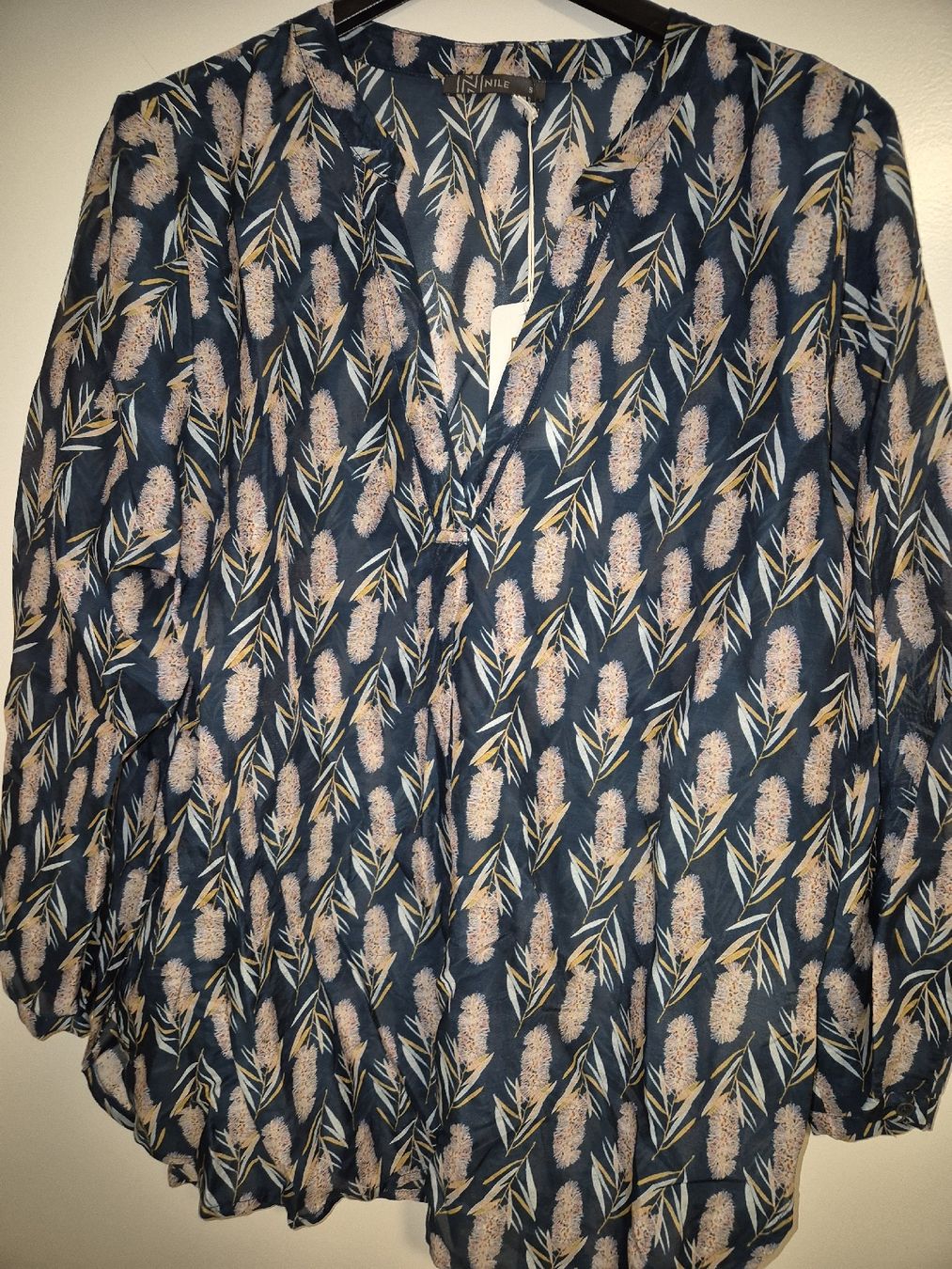 Nile Blusen: nile bluse, neu, gr. s, 30% seide, 70% baumwolle – Neu und originalverpackt aus Luzern von Ami-be
