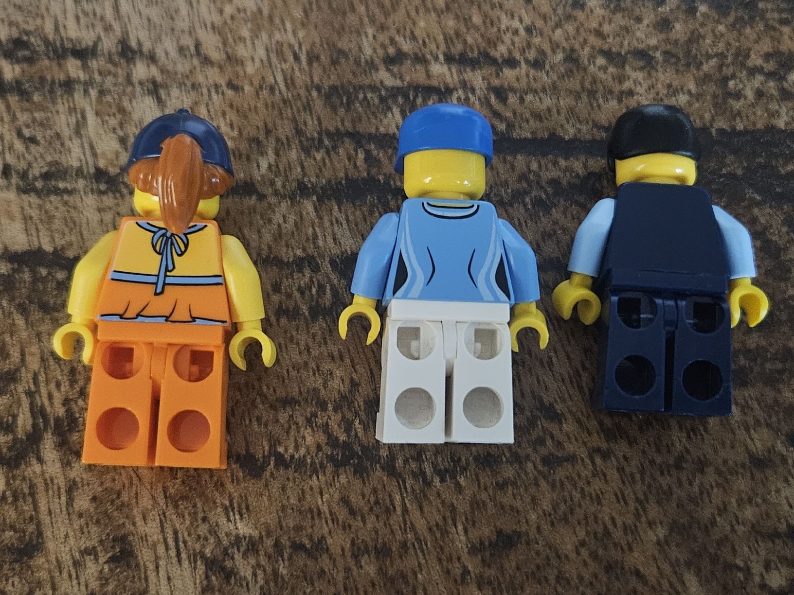Lego Kit di costruzioni: lego lot de 3 figurines  – Usato da Confignon venduto da Ecrofigs 1